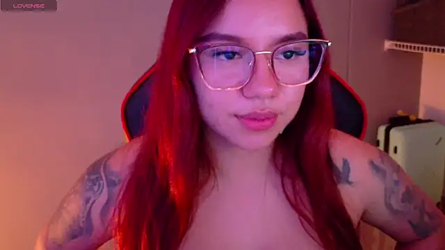 samantha_tattu webcam