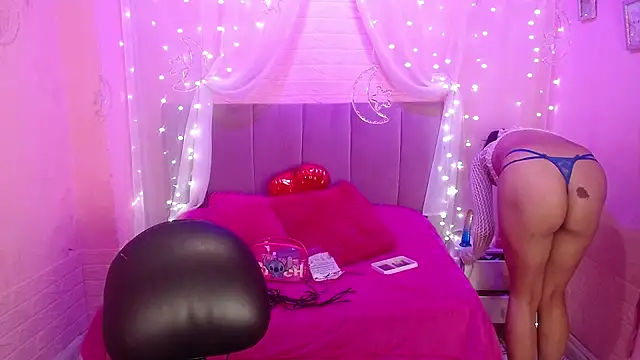 madisson_768 webcam