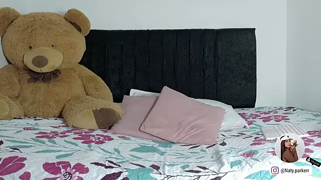 Natashaparker__ webcam