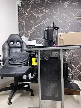 Oliver_bigblack_cock webcam