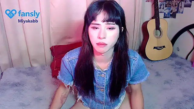 chakababe - Chakababe's free webcam - UK Sex Cams