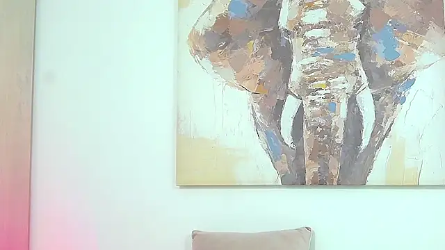 parisroux - ParisRoux's free webcam