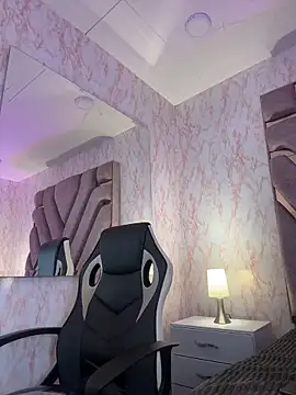 elodie_rouge - Elodie_rouge's free webcam - UK Sex Cams