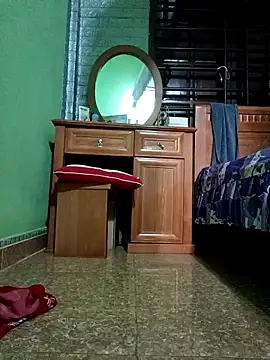 SexyQueen99 Stripchat cam model