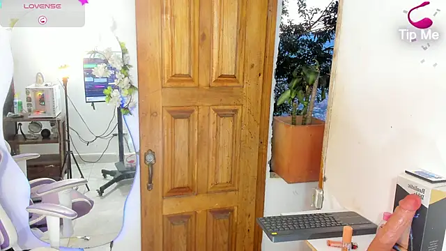 sofia_gold_ Live Webcam on Stripchat