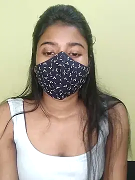 Webcam Model (trinasa)  is live.Free join now!