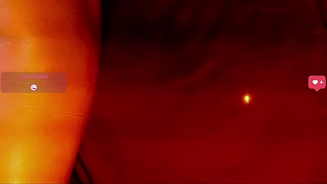 katha_Crawford webcam