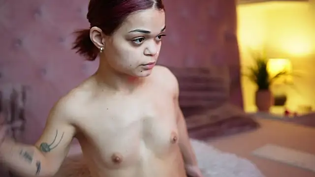 MaiaMini live sex cam