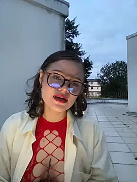 Tallulah_Kinky webcam