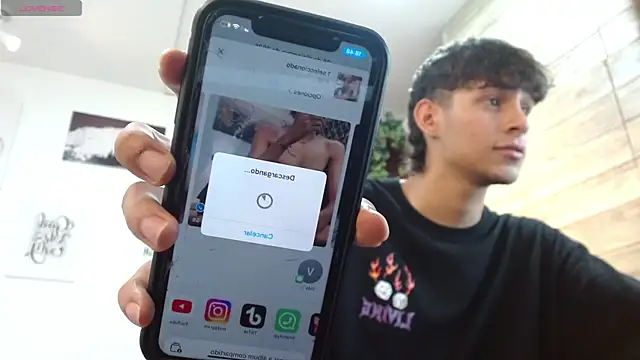 draxblade09 (M twink) - Shows sensual abdomen