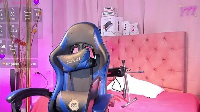 _taylor_black webcam