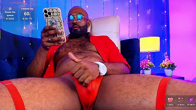 LOGAN_ADAMS27 webcam