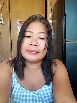 Lovelywoman43 webcam