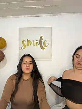 Antonella_Julieta webcam