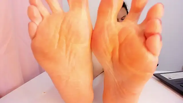 kattypinkk - Kattypinkk's free webcam - UK Sex Cams