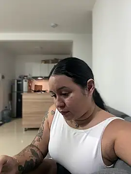 Pretty_Isadora webcam