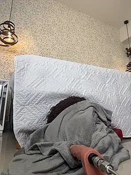 EMILIIA_RICHTER__ webcam