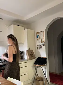 tomilasi - TomilaSi's free webcam - UK Sex Cams