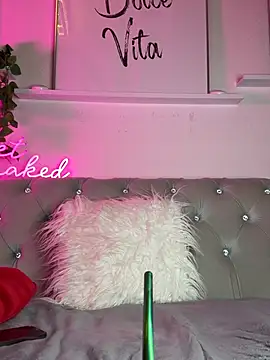 selinagalinsky6 - SelinaGalinsky6's free webcam - UK Sex Cams