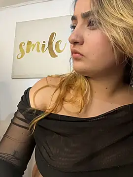 Antonella_Julieta webcam