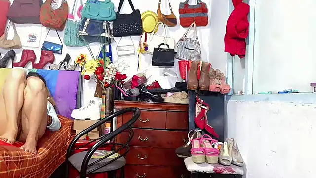 xiaraa26 - Xiaraa26's free webcam - UK Sex Cams