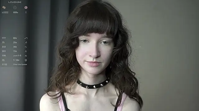 dellaleck (F teen) - Suck my finger close to camera Meowww