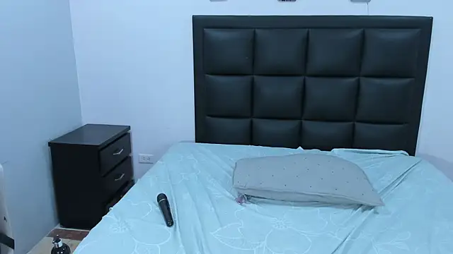 Lucifer_shadow webcam