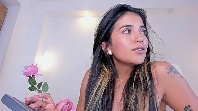 violet_giraldo webcam