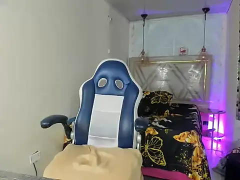 alexa-cooper- webcam