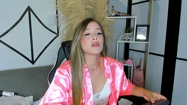 EmilyJohnsoon webcam