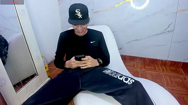 AmazingPartys Live Webcam on Stripchat