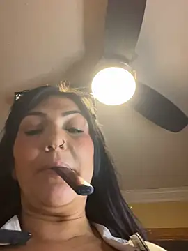 LittleMissEeve Live Webcam on Stripchat