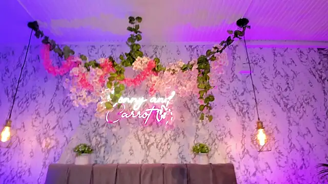 Bonny_and_carrot Live Webcam on Stripchat