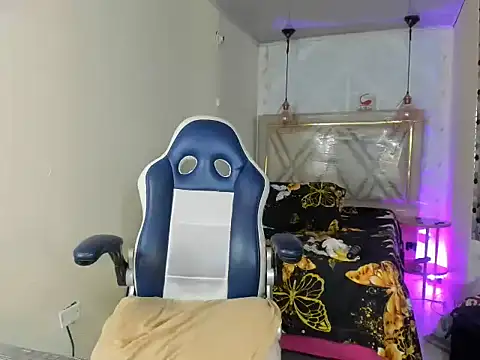 alexa-cooper- webcam