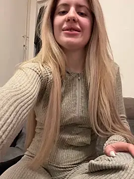 Holly-Glamour webcam