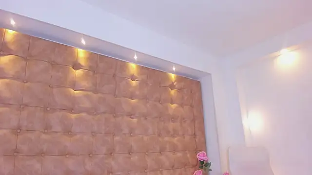 violet_giraldo webcam