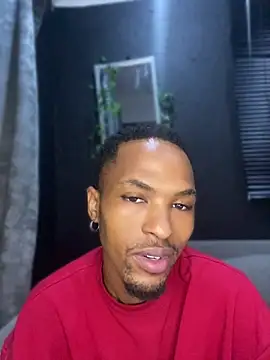 BlueIceCube Live Webcam on Stripchat