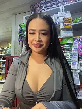 flirt chat room Sara Fun