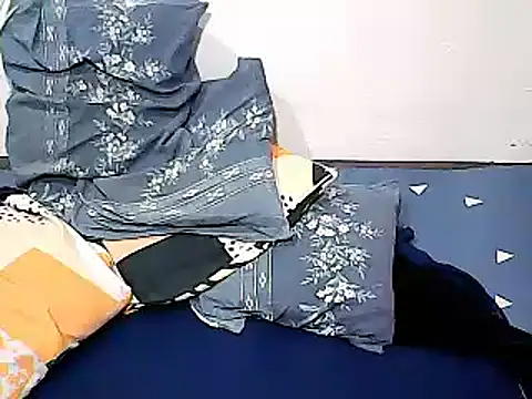 xxhottinybabe webcam