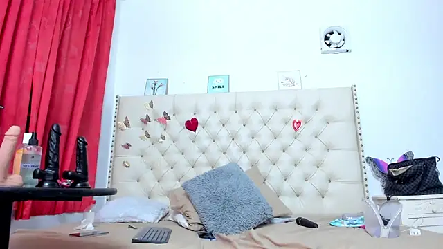 celena_wonder webcam