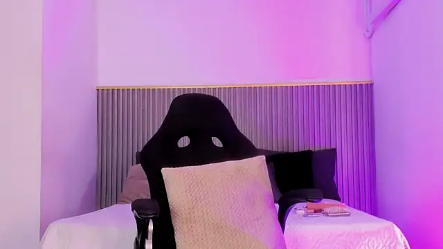 ashvalentine_ webcam