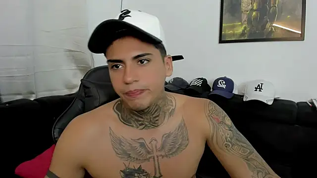 sweetlatinoboy webcam