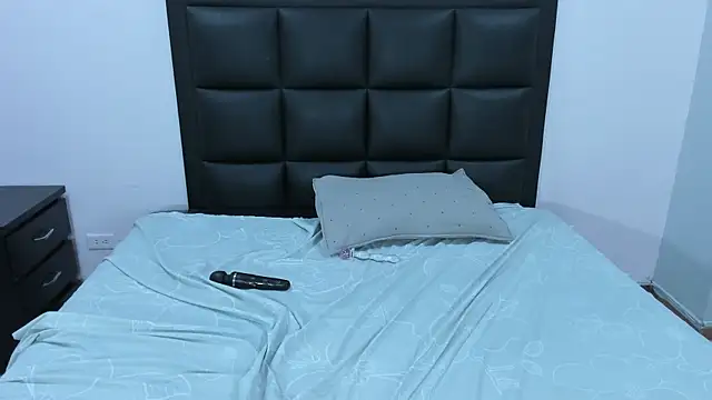 Lucifer_shadow webcam