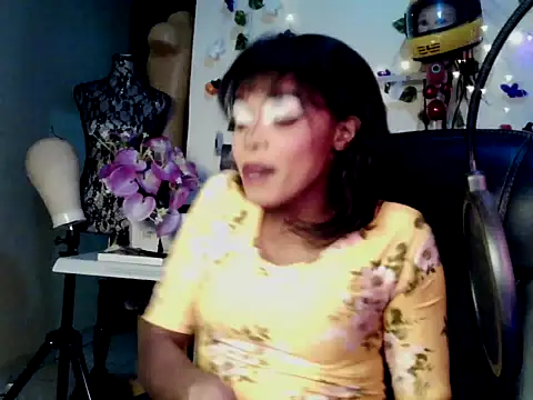 anaconda2350 - Anaconda2350's free webcam - UK Sex Cams