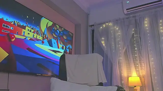 Tallulah_Kinky webcam