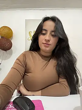 Antonella_Julieta webcam