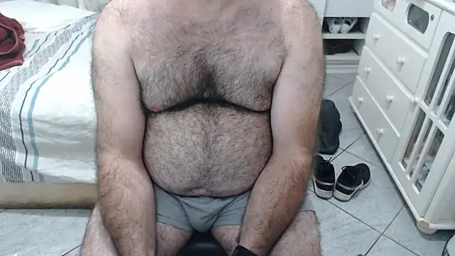 MysterBearMG live sex cam