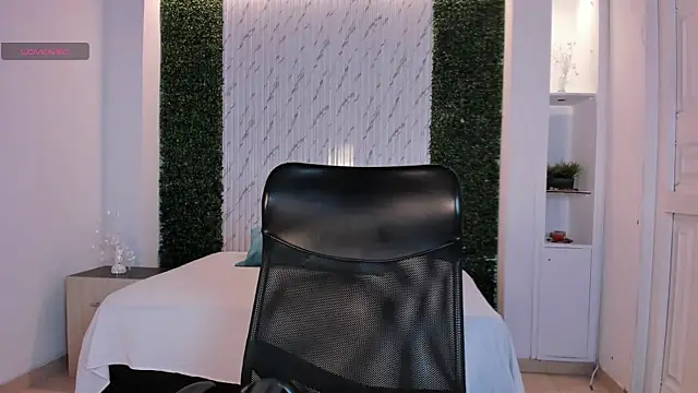 alicee_broownn - Alicee_Broownn's free webcam - UK Sex Cams