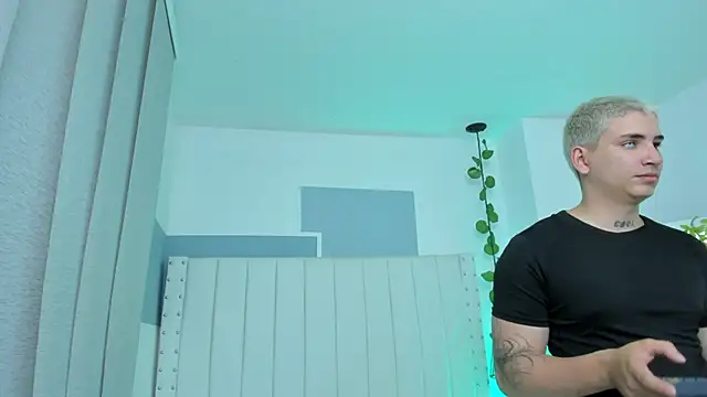 sebas_and_vanessa webcam