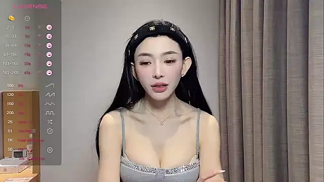 美女kiki-12在线直播